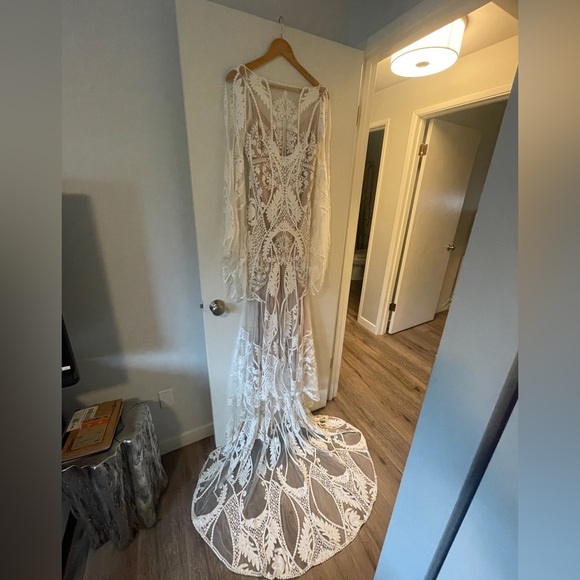 Rue De Seine Gaia Wedding Dress - Picture 7 of 13